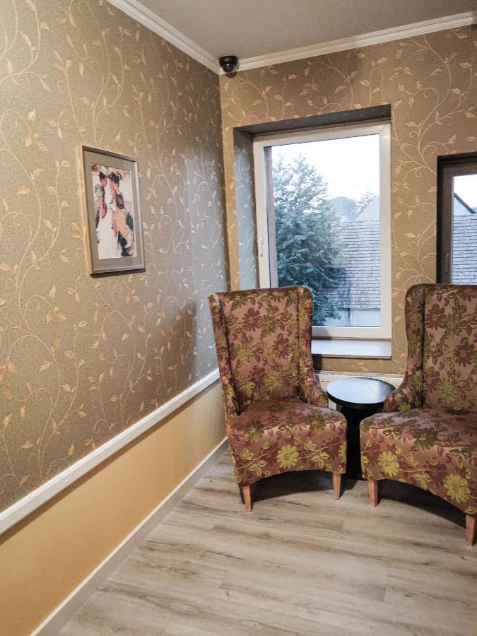 Dom Weselny Pod Kasztanem Hotel Luban Bagian luar foto